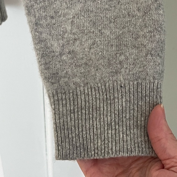 Allen Solly Men's 100% 2 Ply Cashmere Argyle V Neck Sweater M Preppy Academia - Picture 6 of 14